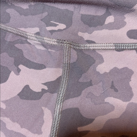 Lululemon Align Short *6" - Incognito Camo Pink Taupe Multi - Picture 4 of 8